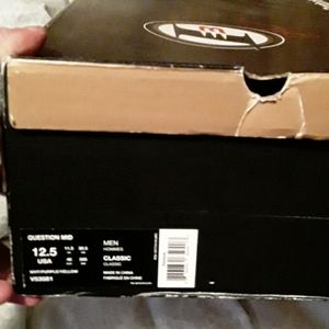 Reebok question Kobe pe